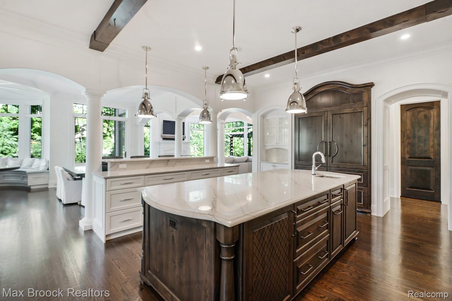 111 Baldwin Road Birmingham, MI 48009 - Photo 15 of 62 DSC00886.jpg