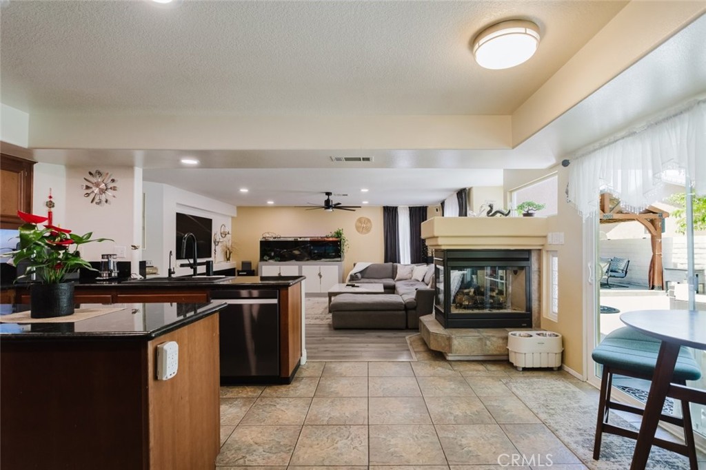 5617 East Ave R 12 Palmdale, CA 93552 - Photo 20 of 71