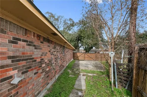$230,000 | 2113 Matador Street, Harvey, LA 70058