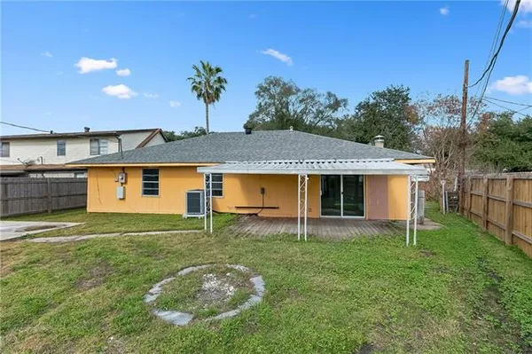 $230,000 | 2113 Matador Street, Harvey, LA 70058