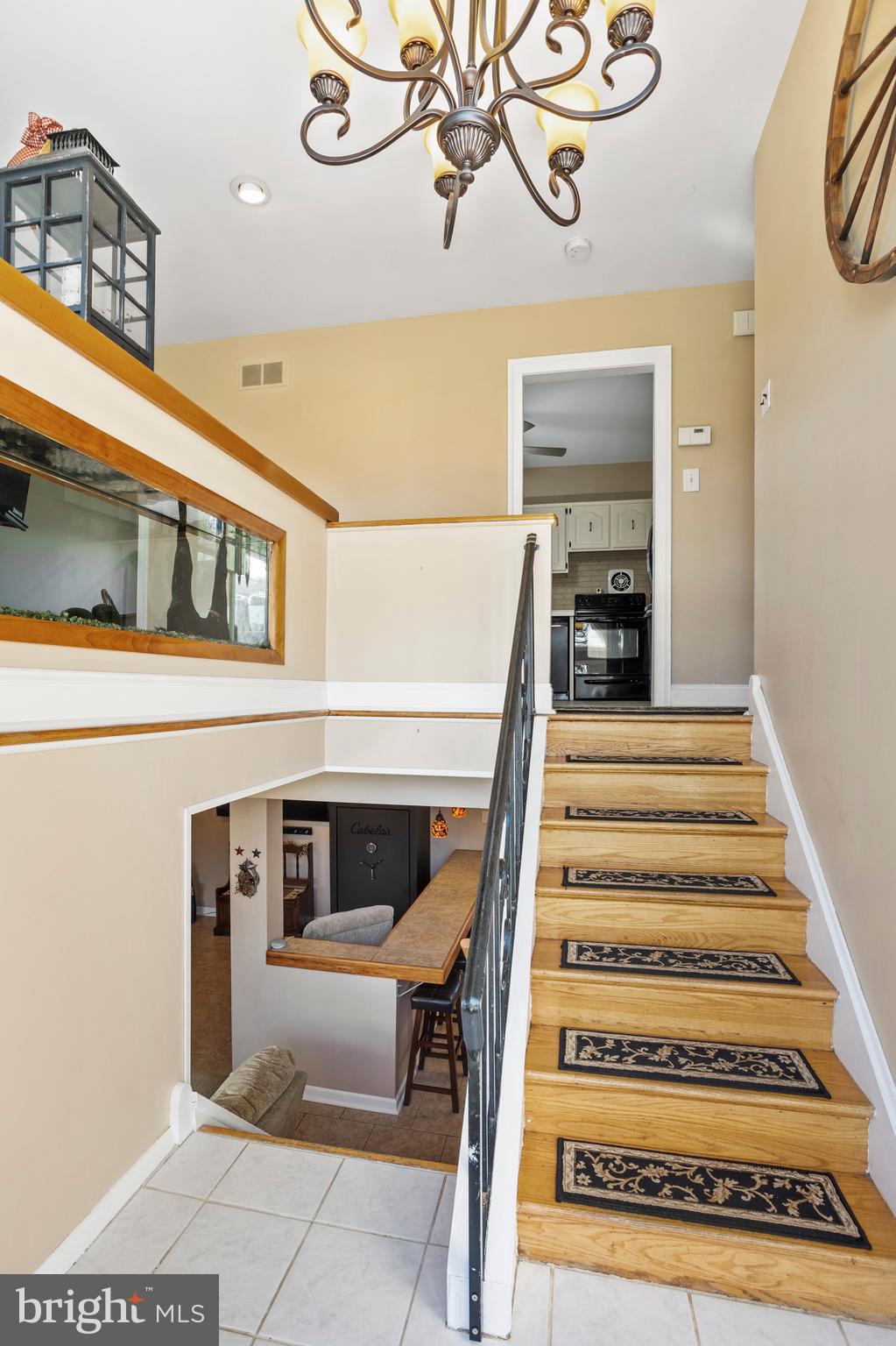 504 Rohach Road Aston, PA 19014 - Photo 9 of 25