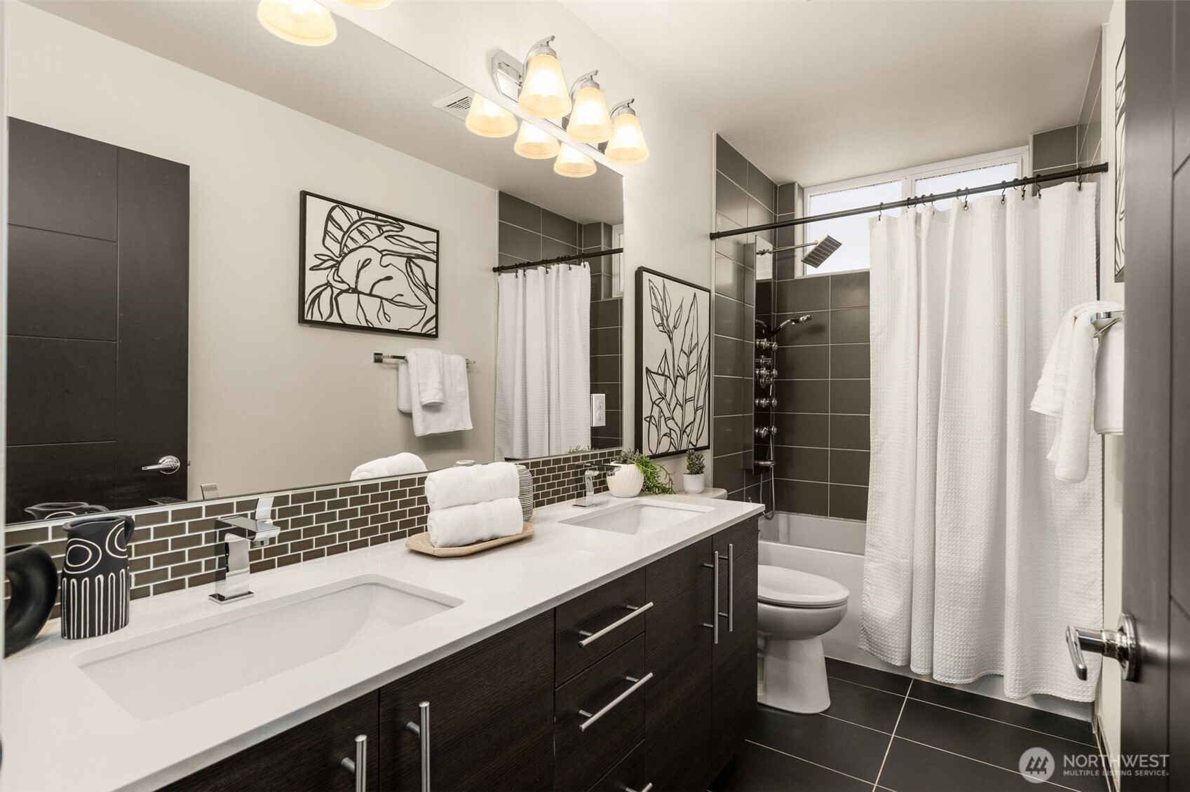 4518 Southwest Austin Street Seattle, WA 98136 - Photo 23 of 38