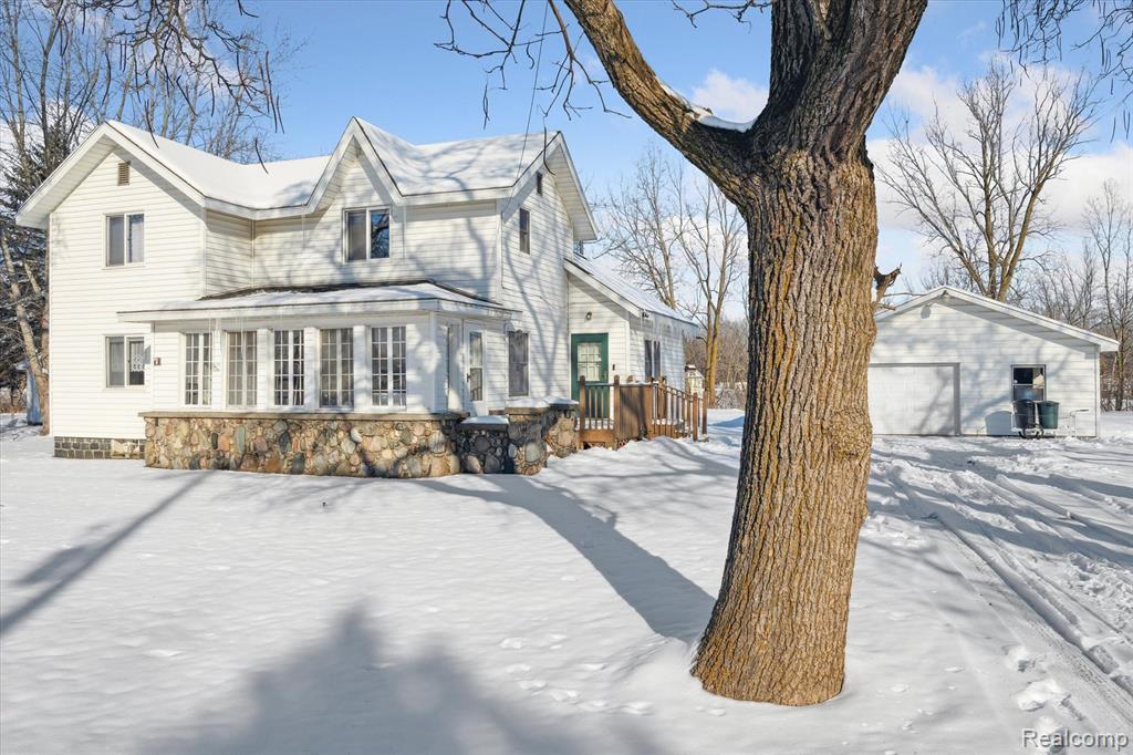 10551 Goodall Road Durand, MI 48429 - Photo 4 of 36