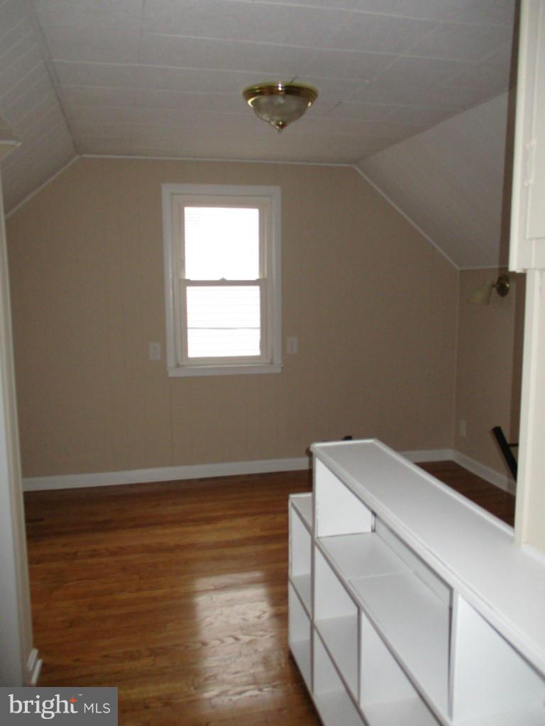 8200 Northview Road Baltimore, MD 21222 - Photo 12 of 14 a utility room with dryer and washer