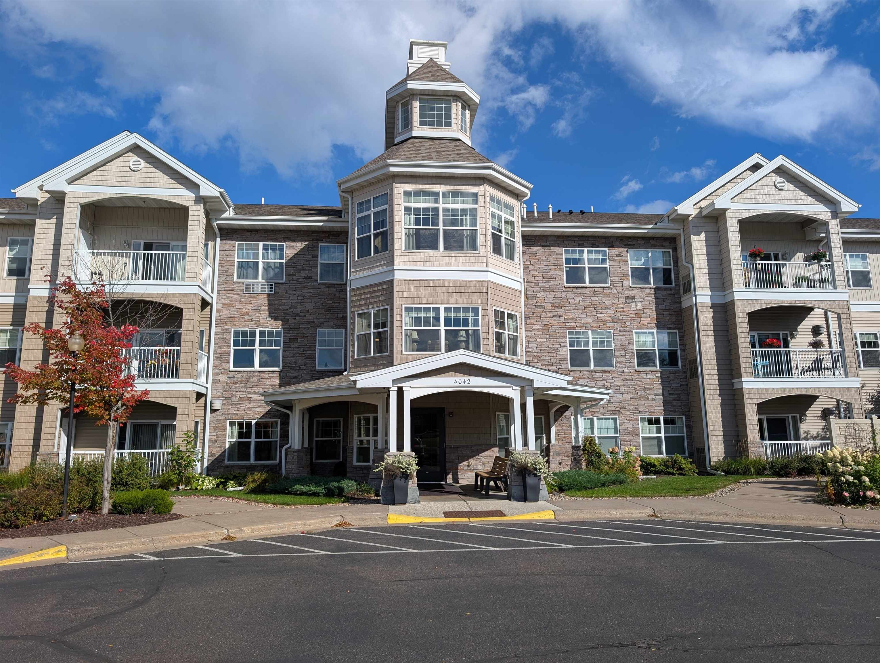 4042 Haines Road, Unit 109 Duluth, MN 55811 - Photo 1 of 59