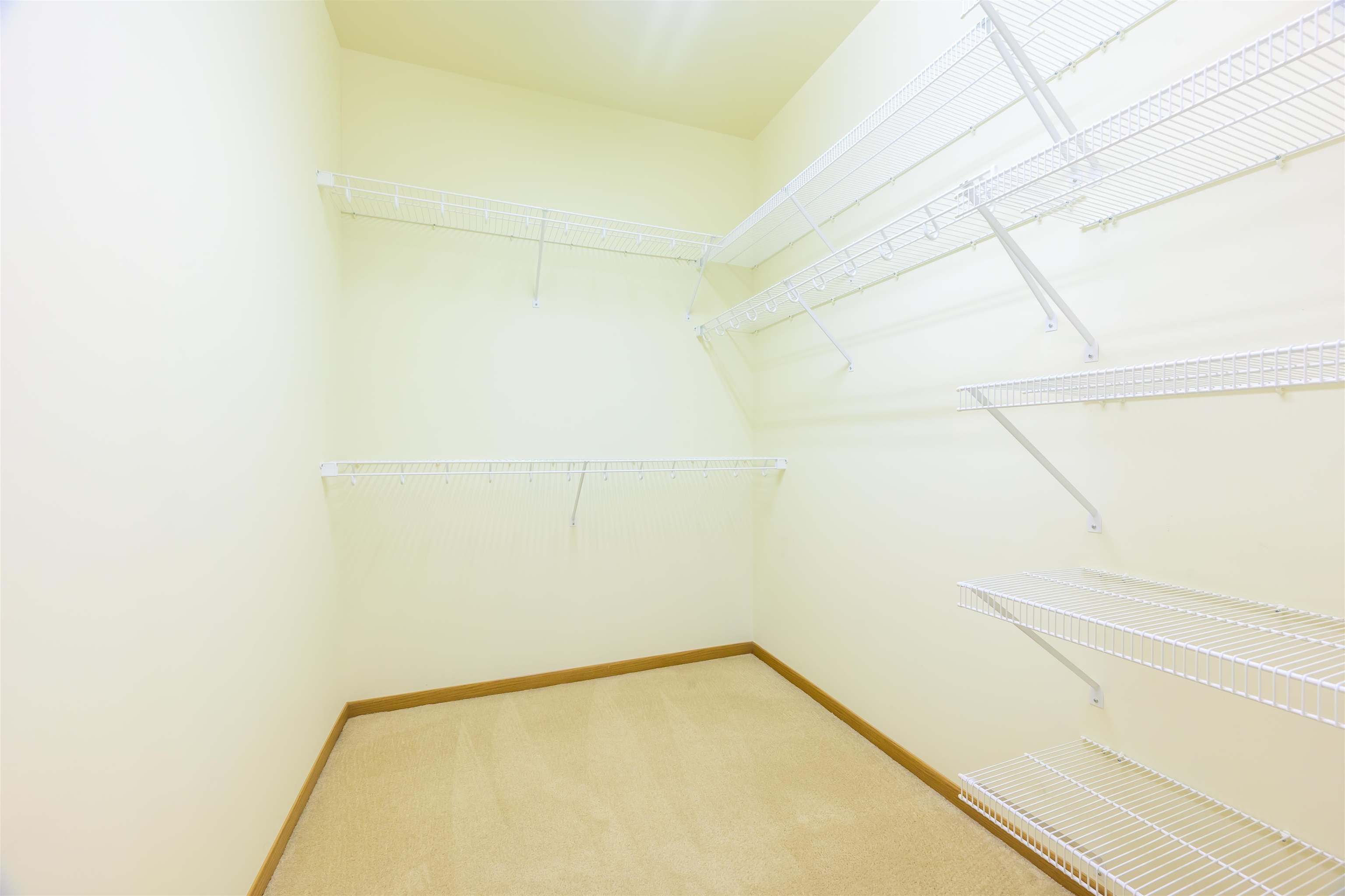 4042 Haines Road, Unit 109 Duluth, MN 55811 - Photo 21 of 59