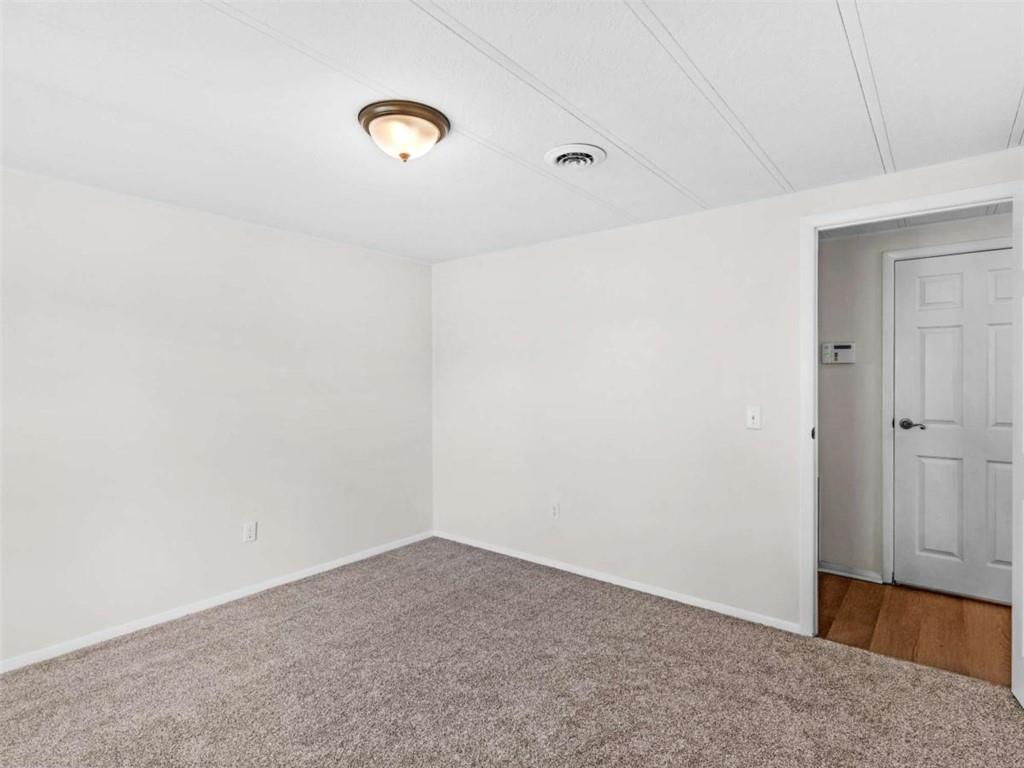 296 Reeves Road Jackson, GA 30233 - Photo 25 of 78 a view of a room