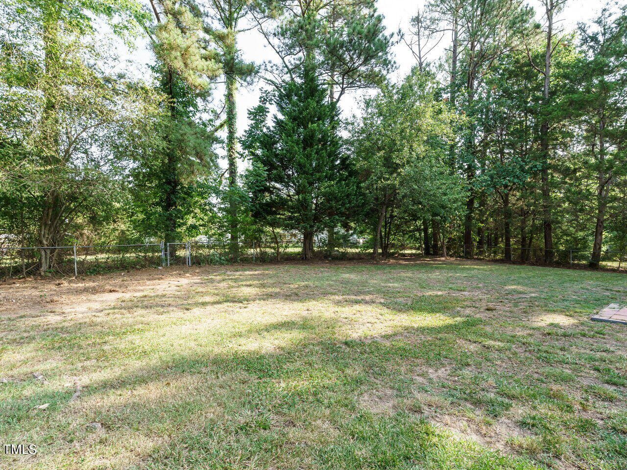 1505 Sedwick Road Durham, NC 27713 - Photo 29 of 30 029-1280x960-back-yard