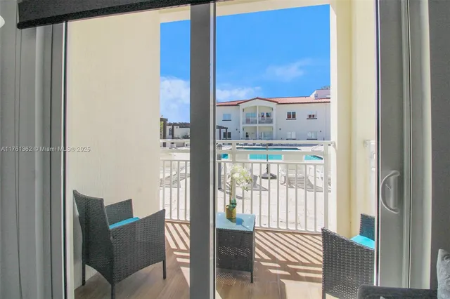 $390,000 | 10950 Northwest 82nd Street, Unit 319, Doral, FL 33178