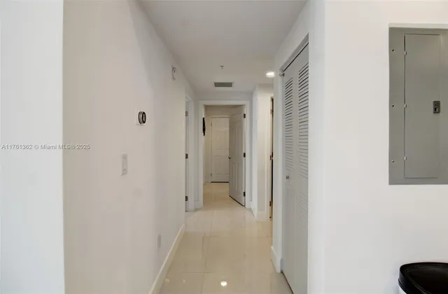 $390,000 | 10950 Northwest 82nd Street, Unit 319, Doral, FL 33178
