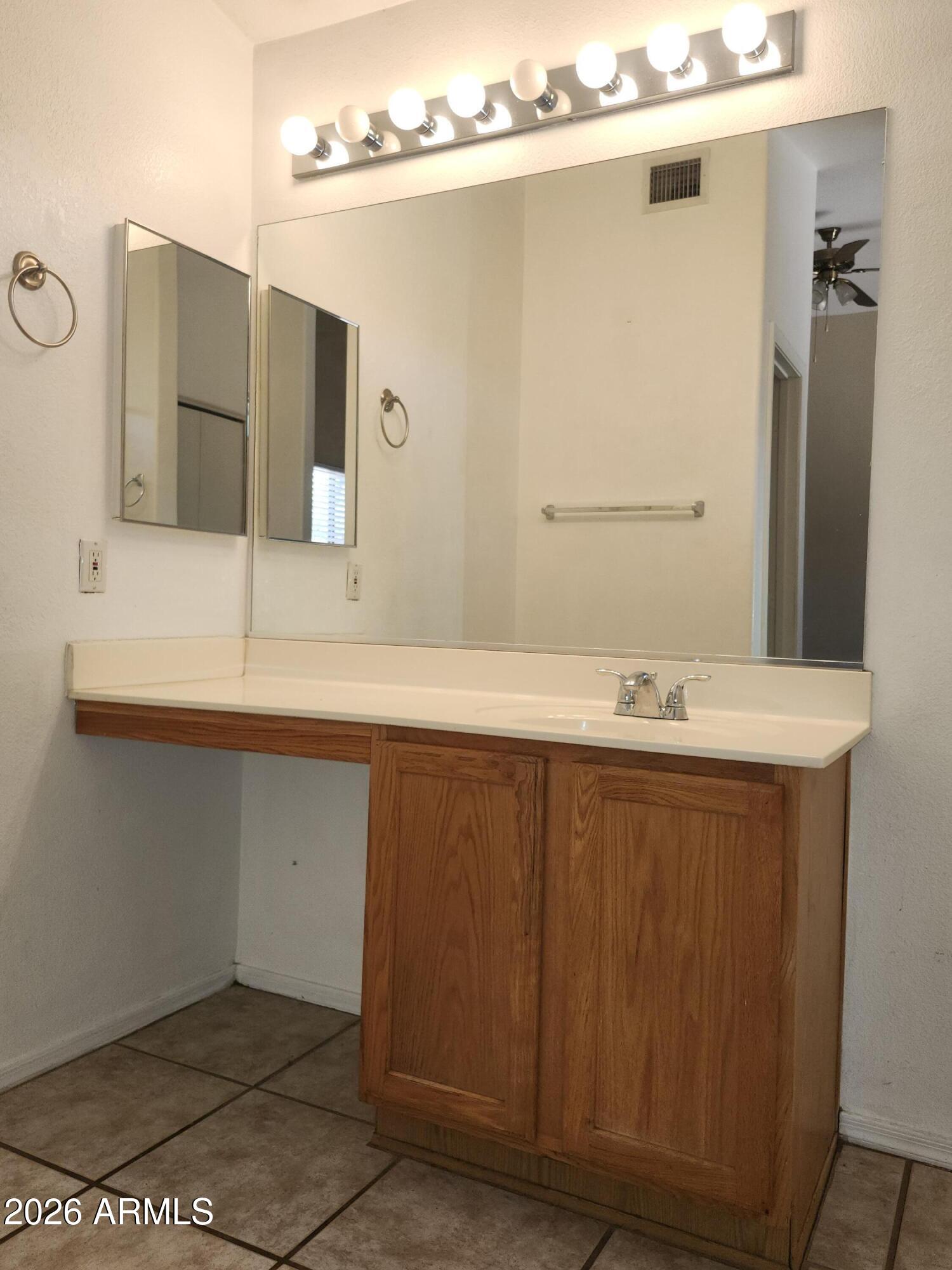 6424 West Saddlehorn Road Phoenix, AZ 85083 - Photo 11 of 21