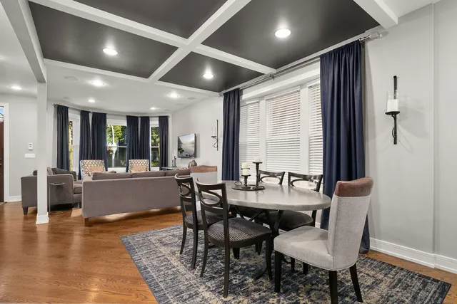 $965,000 | 3940 North Christiana Avenue, Chicago, IL 60618