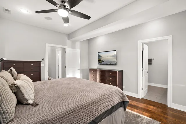 $965,000 | 3940 North Christiana Avenue, Chicago, IL 60618