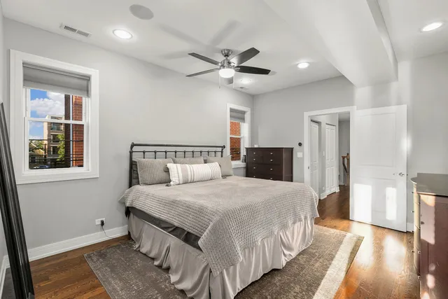 $965,000 | 3940 North Christiana Avenue, Chicago, IL 60618