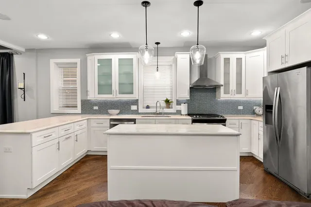 $965,000 | 3940 North Christiana Avenue, Chicago, IL 60618