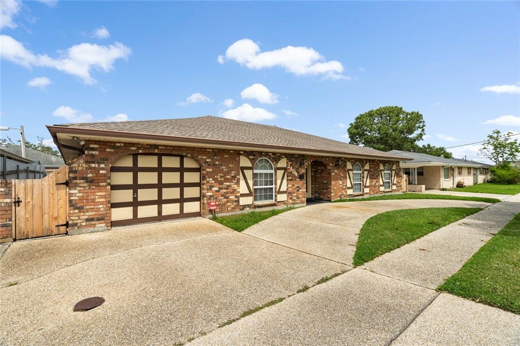 2404 Mumphrey Road Chalmette, LA 70043 - Photo 2 of 28