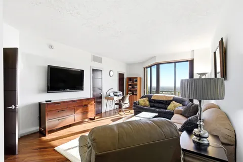 $825,000 | 3350 McCue Road, Unit 2402, Houston, TX 77056