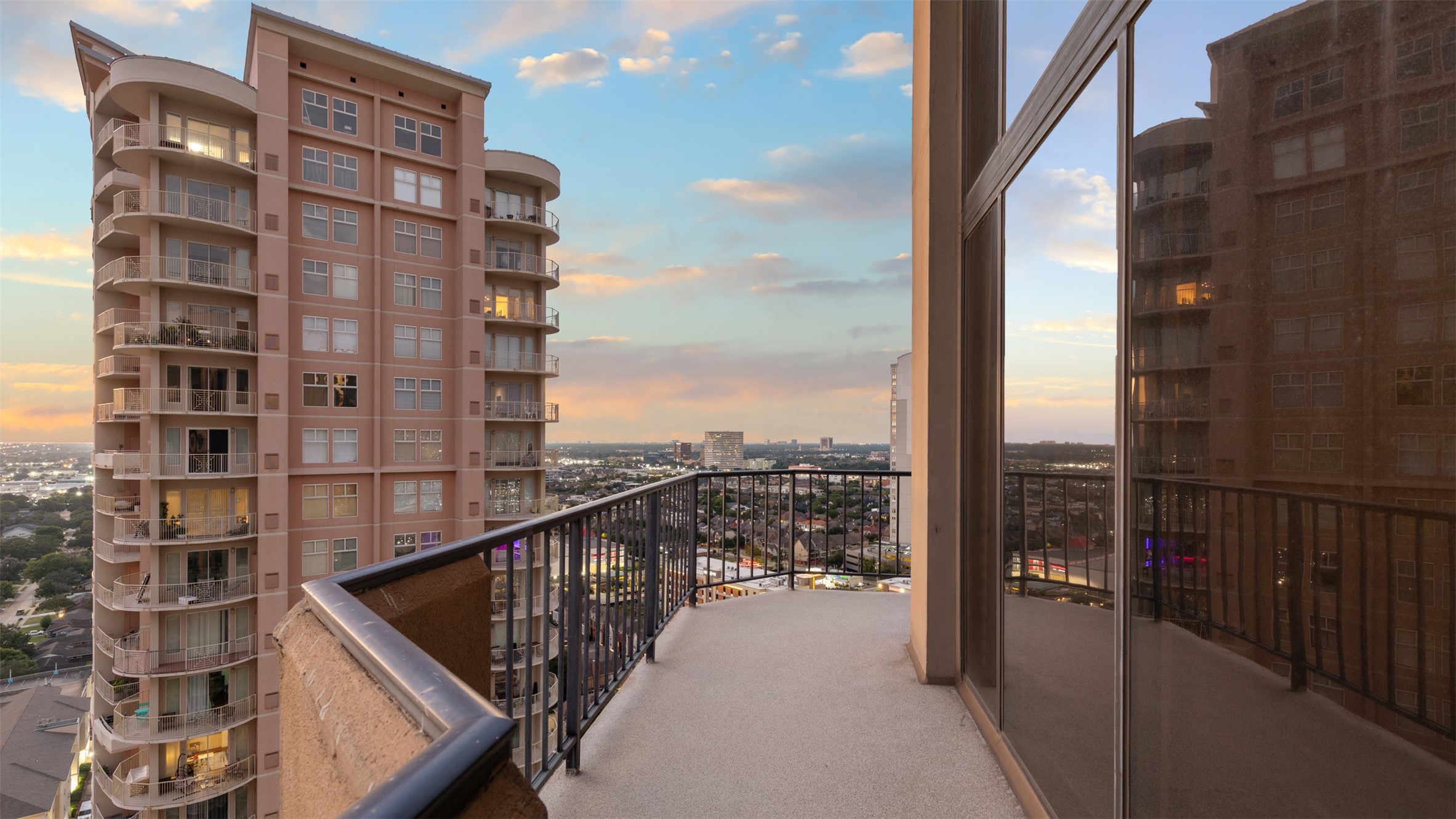 3350 McCue Road, Unit 2402 Houston, TX 77056 - Photo 37 of 44