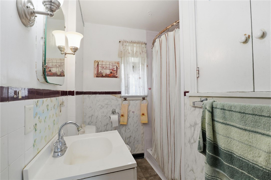 Undisclosed Address Rochester, NY 14621 - Photo 20 of 29