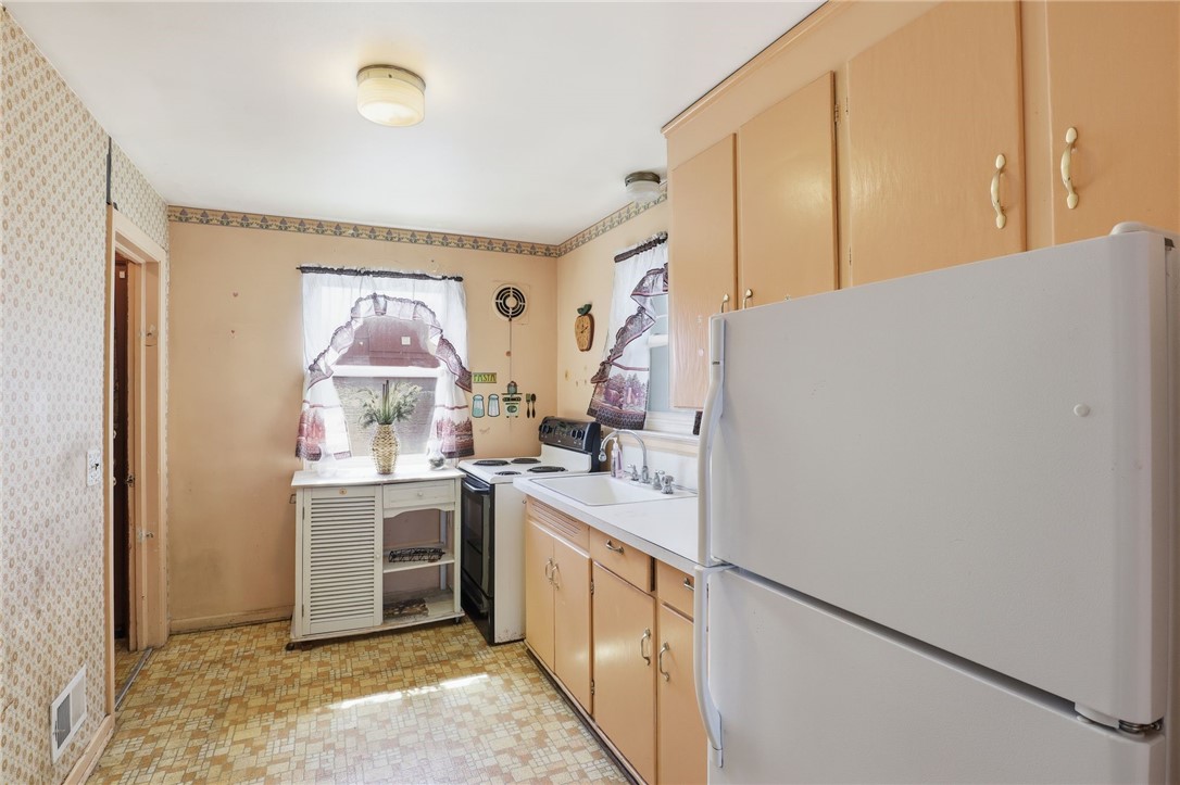 Undisclosed Address Rochester, NY 14621 - Photo 7 of 29