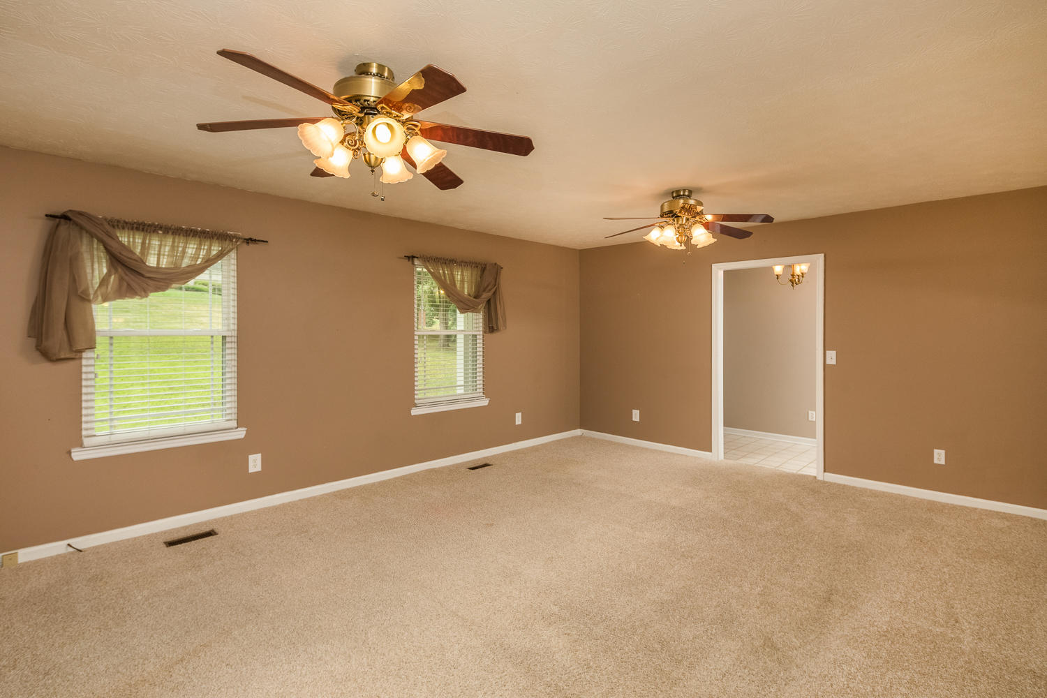 808 Smitherman Road Ringgold, GA 30736 - Photo 6 of 28 808 Smitherman Rd 14