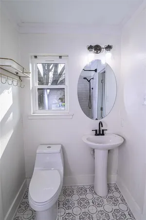 a bathroom with a bath tub