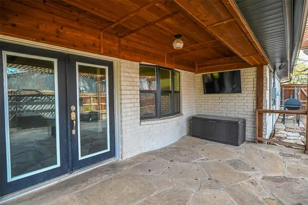 a view of an outdoor space with seating area