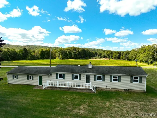 $274,900 | 9862 Highway 219, Ashford, NY 14171