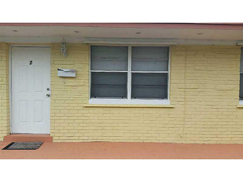 1013 Foster Road, Unit 13 Hallandale Beach, FL 33009 - Photo 15 of 26 Exterior Front
