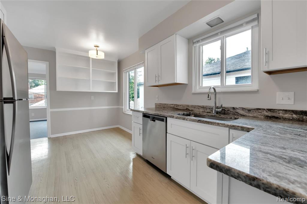 791 Harcourt Road Grosse Pointe, MI 48230 - Photo 11 of 40