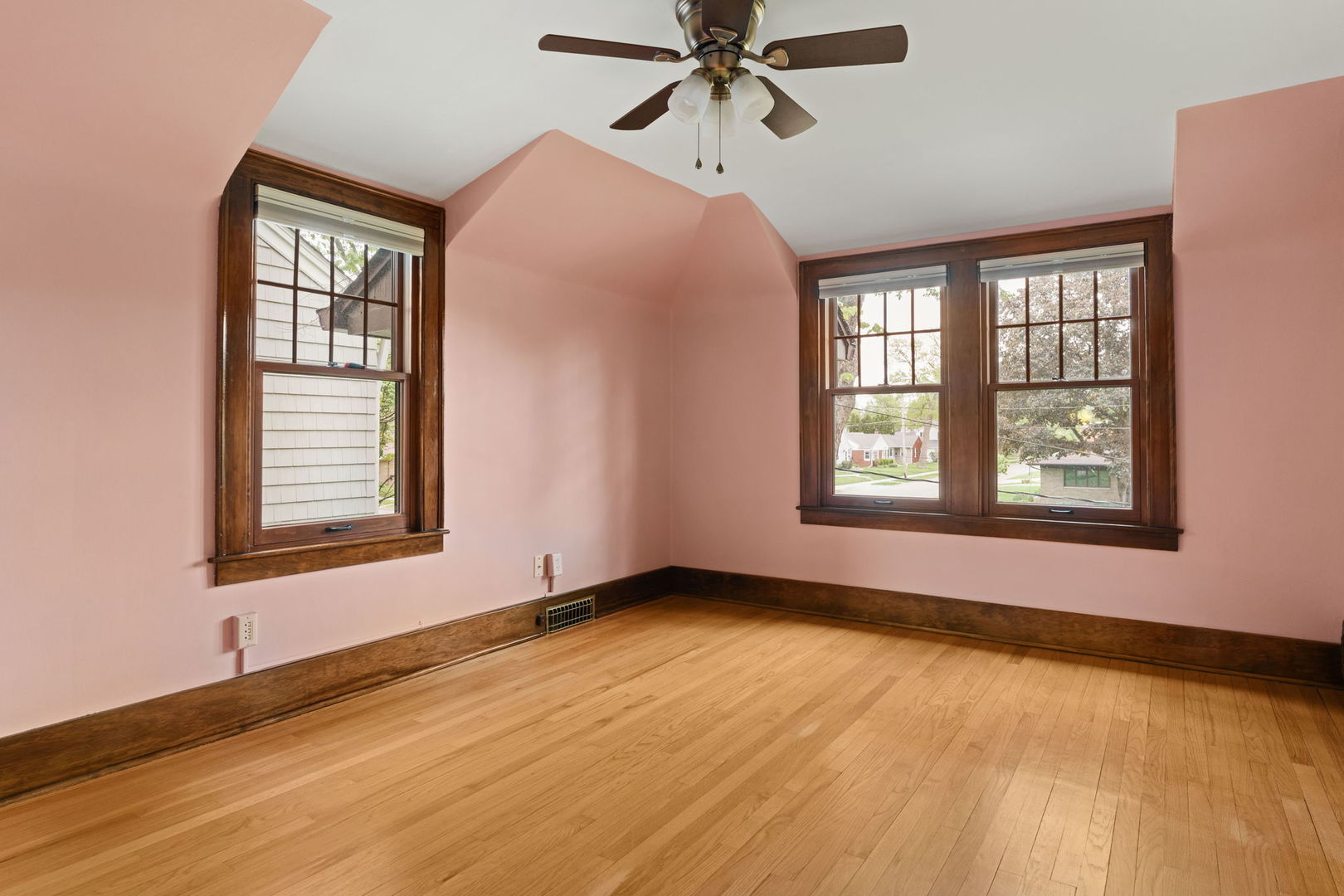 2405 27th Street Moline, IL 61265 - Photo 22 of 51