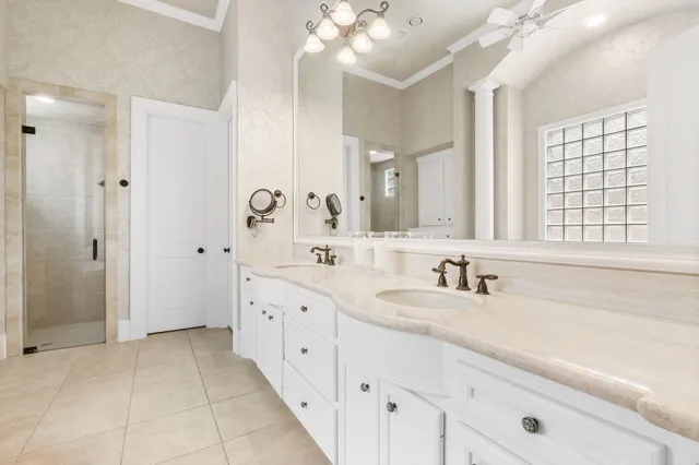 $1,400,000 | 30 Midday Sun Place, The Woodlands, TX 77382