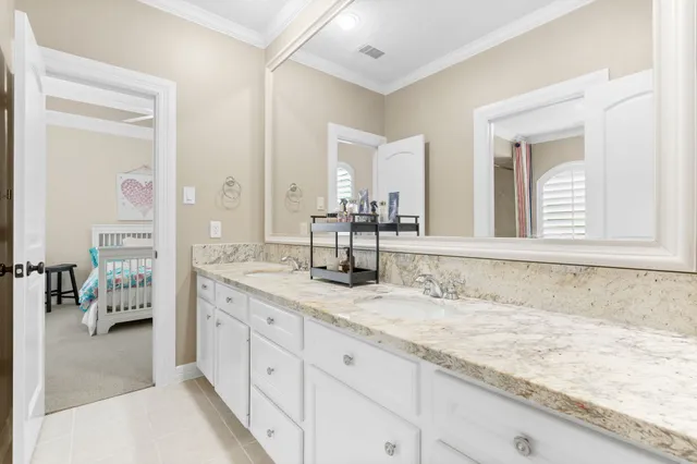 $1,400,000 | 30 Midday Sun Place, The Woodlands, TX 77382