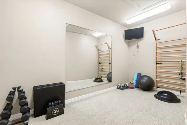 $1,400,000 | 30 Midday Sun Place, The Woodlands, TX 77382