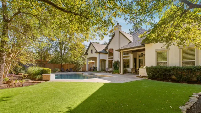 $1,400,000 | 30 Midday Sun Place, The Woodlands, TX 77382