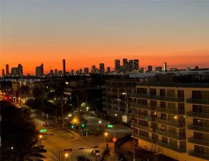 $2,150,000 | 10 Venetian Way, Unit 904, Miami Beach, FL 33139