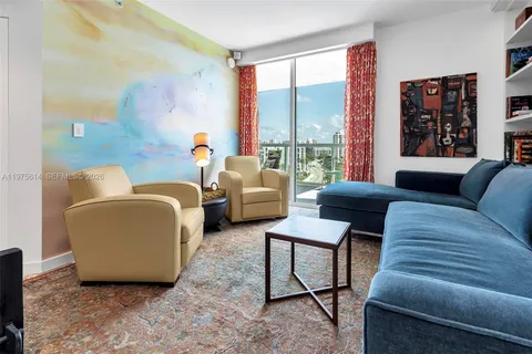$2,295,000 | 10 Venetian Way, Unit 904, Miami Beach, FL 33139