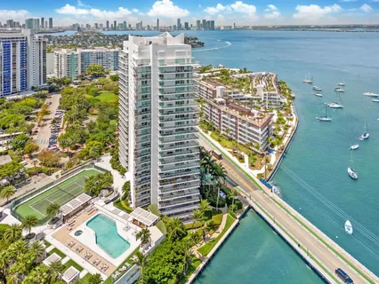 $2,150,000 | 10 Venetian Way, Unit 904, Miami Beach, FL 33139