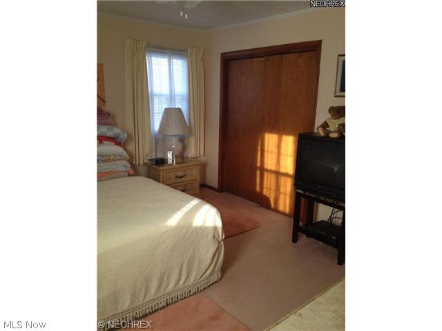 77 Mistletoe Road Niles, OH 44446 - Photo 12 of 24 GREAT CLOSET SPACE IN THE MASTER BEDROOM
