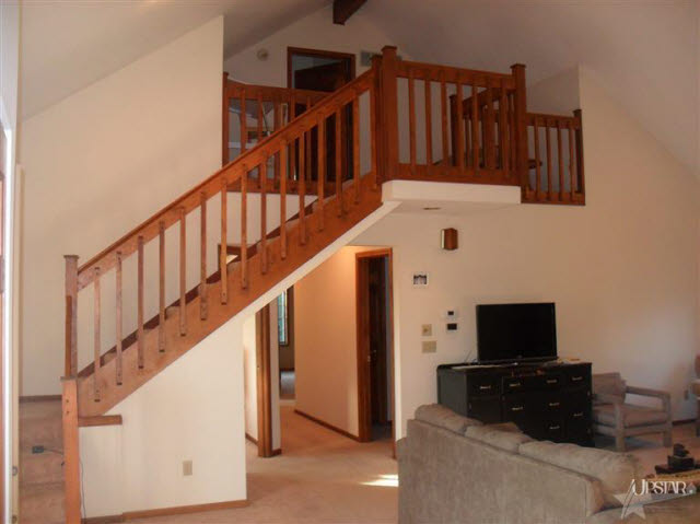 8612 Shordon Road Fort Wayne, IN 46815 - Photo 6 of 16 Gallery Image 6