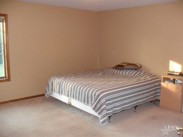 8612 Shordon Road Fort Wayne, IN 46815 - Photo 10 of 16 Gallery Image 10