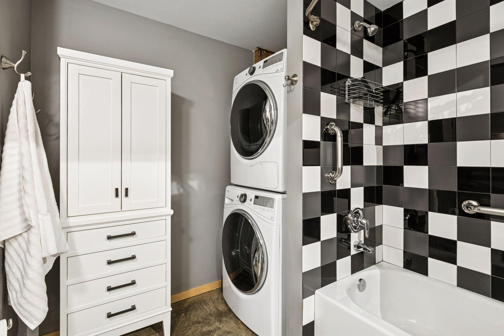 406 Wacouta Street, Unit 415 St. Paul, MN 55101 - Photo 18 of 36