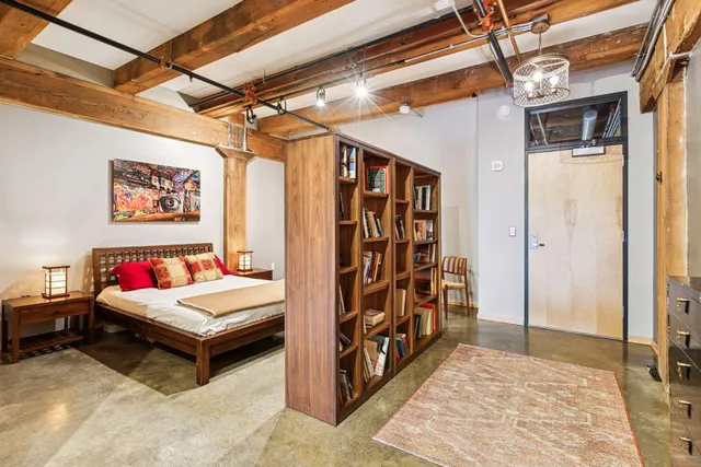 $260,000 | 406 Wacouta Street, Unit 415, St. Paul, MN 55101