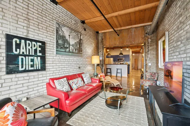 $260,000 | 406 Wacouta Street, Unit 415, St. Paul, MN 55101