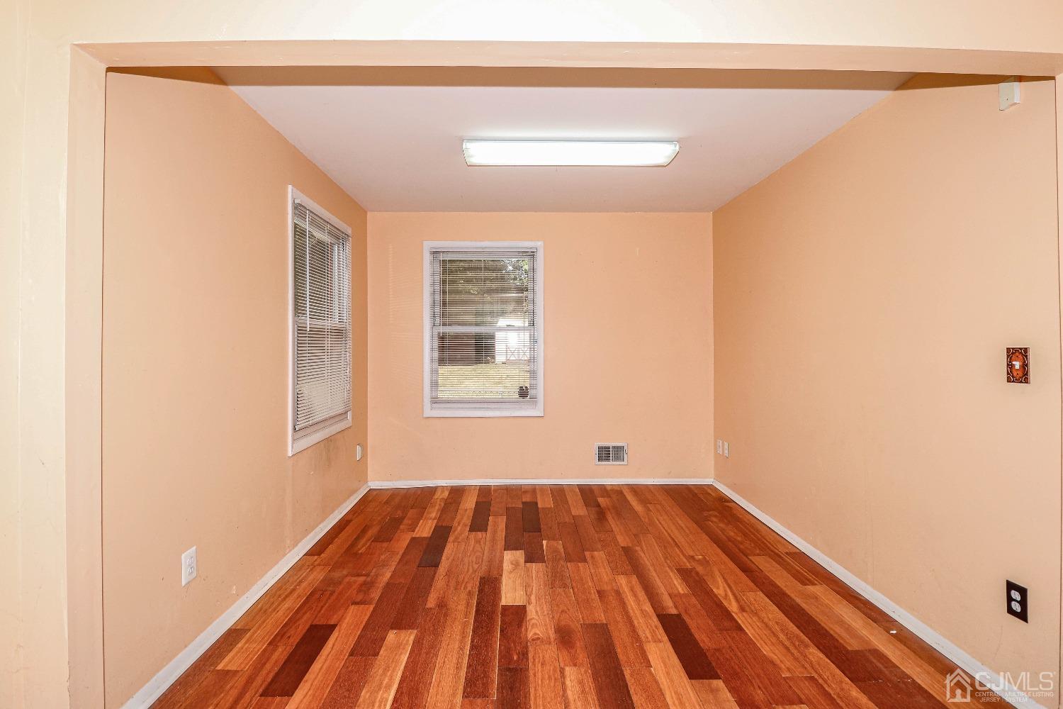 80 Calvert Avenue West Edison, NJ 08820 - Photo 21 of 47 Gallery Image 21