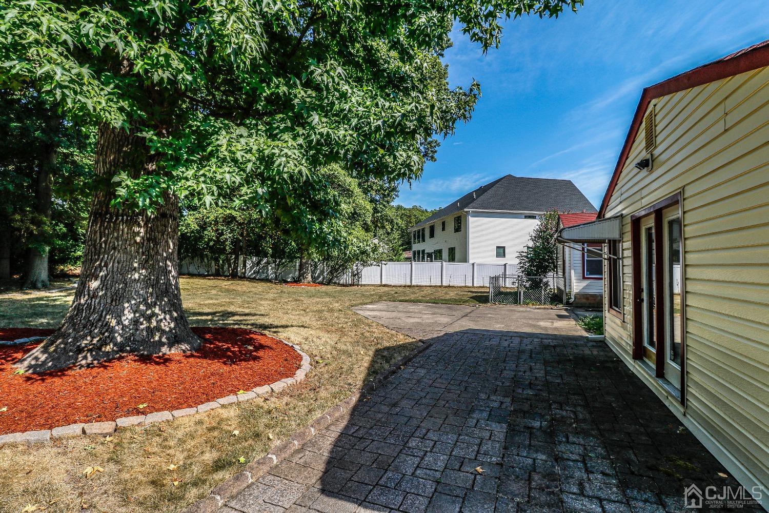 80 Calvert Avenue West Edison, NJ 08820 - Photo 42 of 47 Gallery Image 42