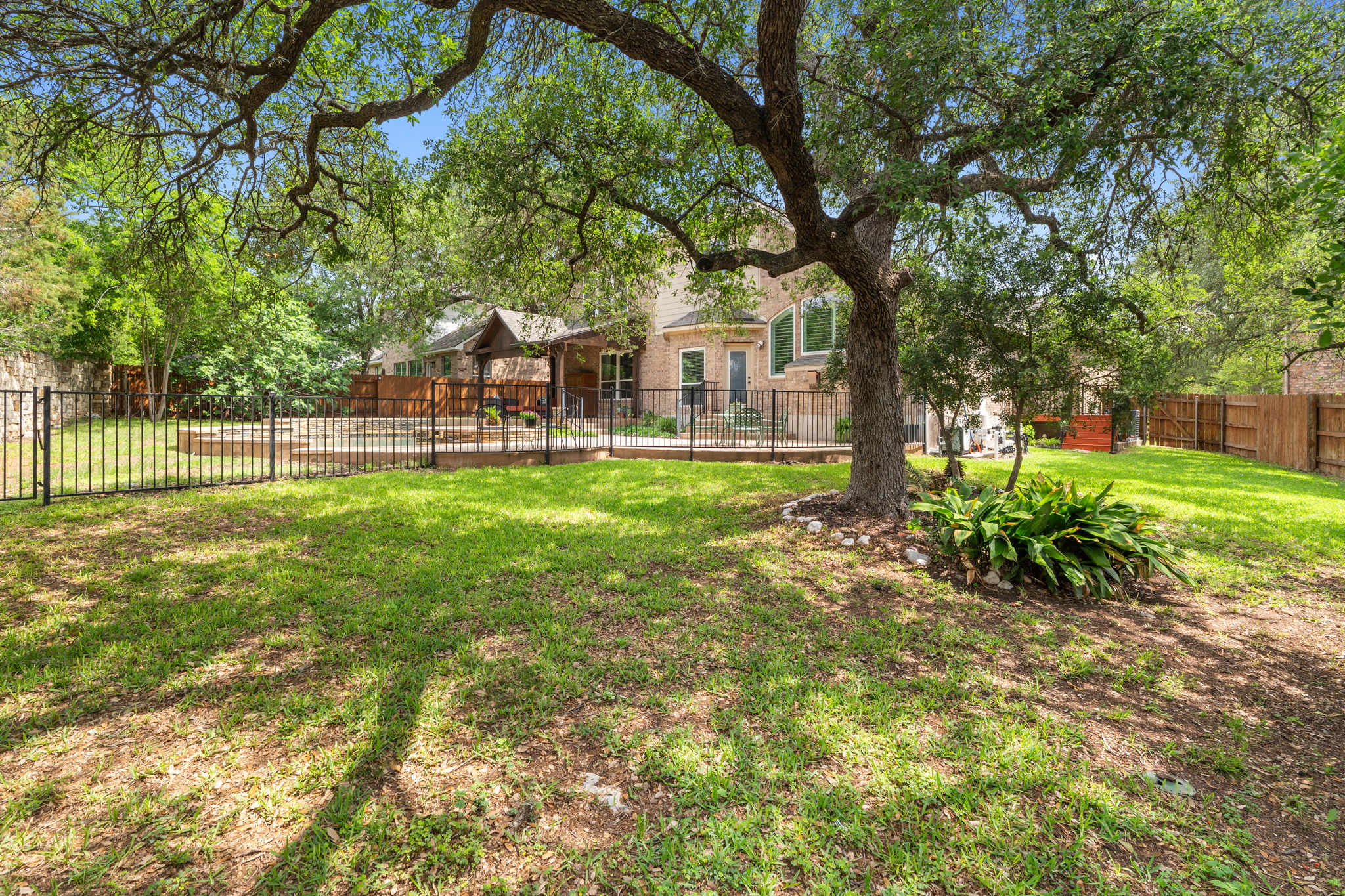 11532 Lafitte Lane Austin, TX 78739 - Photo 36 of 40