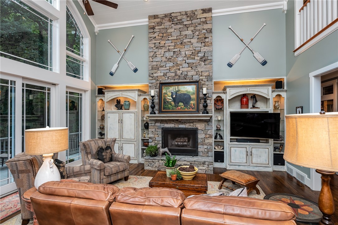 606 Wind Flower Drive Sunset, SC 29685 - Photo 14 of 49