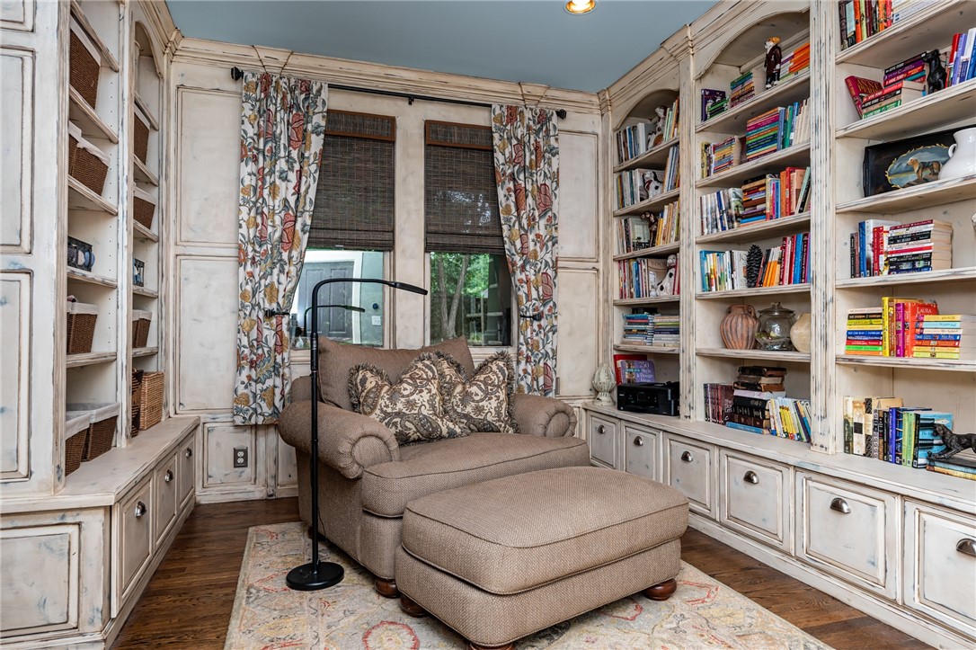 606 Wind Flower Drive Sunset, SC 29685 - Photo 27 of 49 Library on the main level