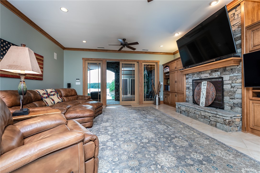 606 Wind Flower Drive Sunset, SC 29685 - Photo 32 of 49 Family Room-steps out to covered patio, grass terr